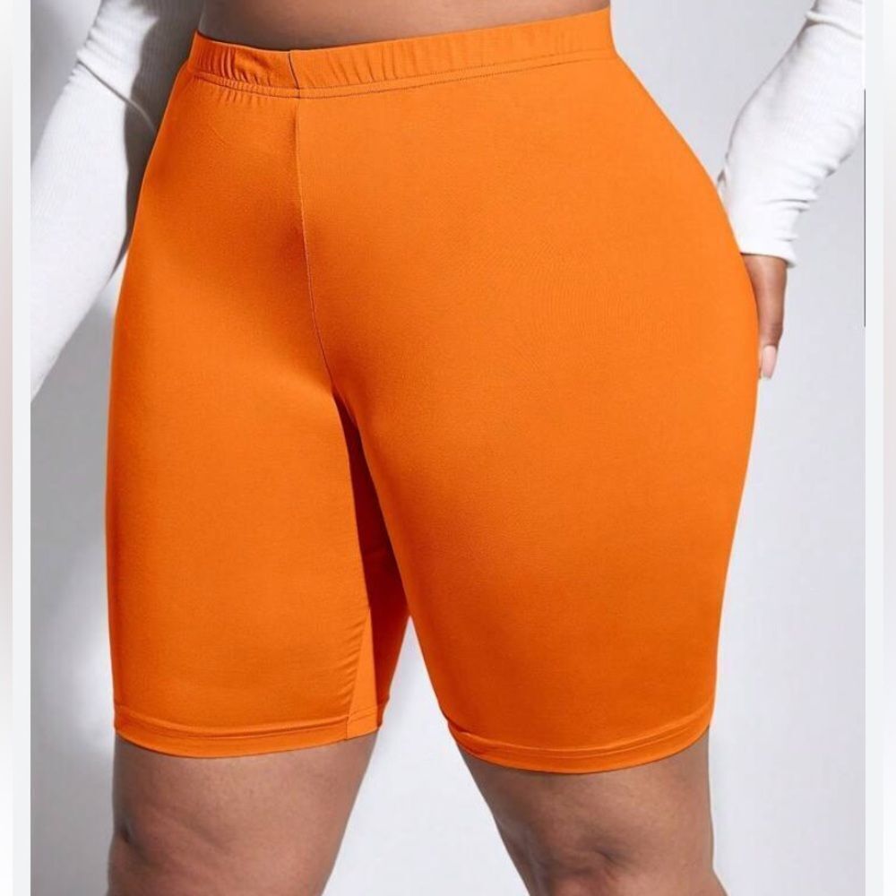 SHEIN Women Orange Shorts Size M
